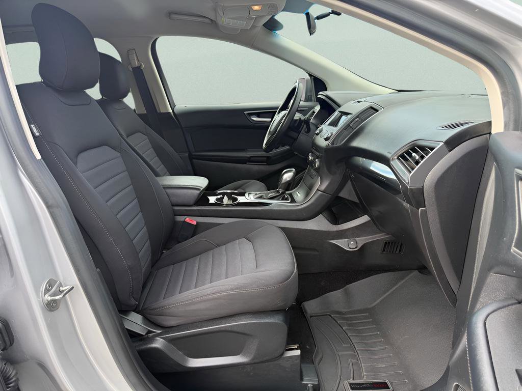 Used 2015 Ford Edge SE image 31