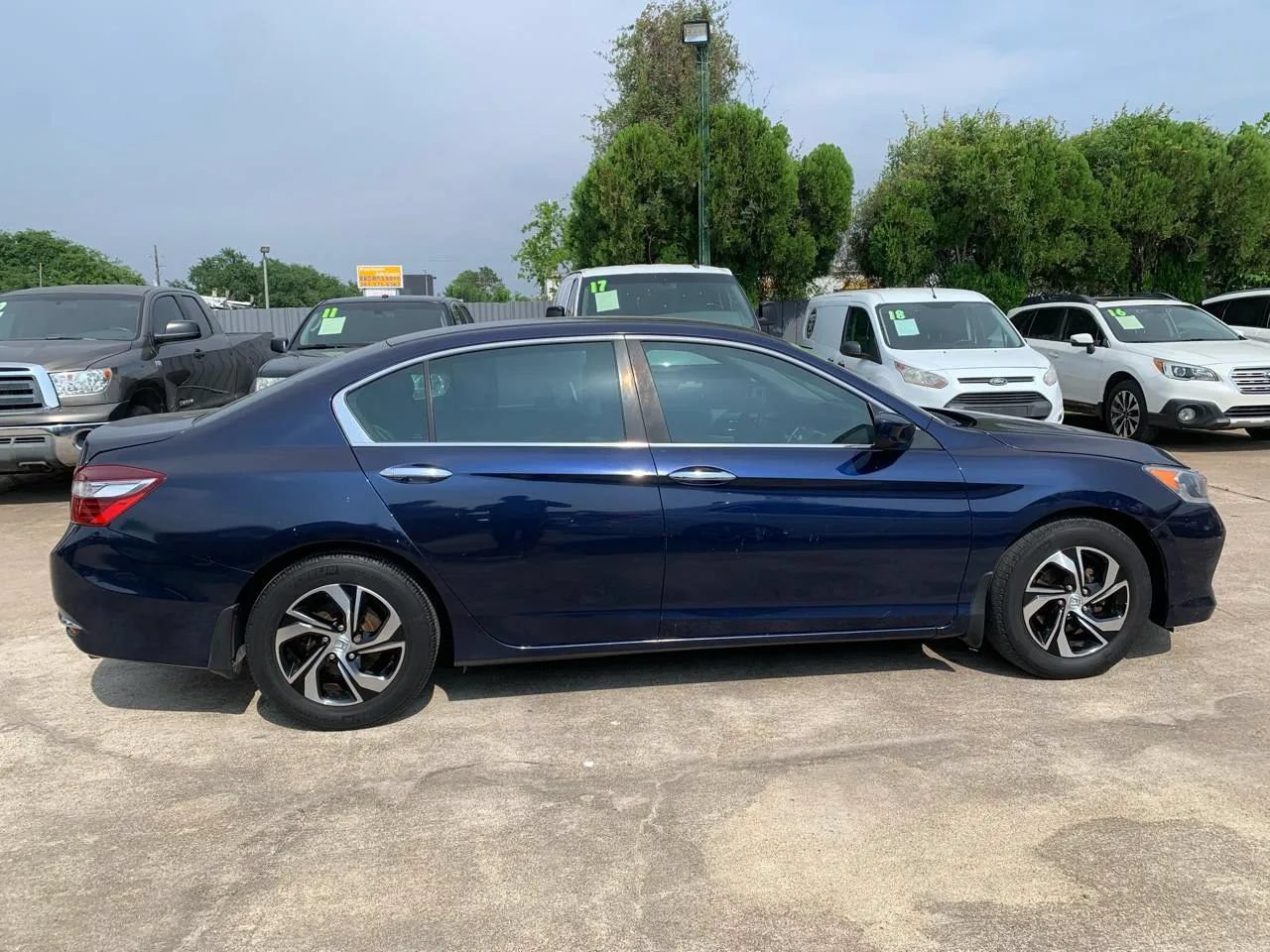 Used 2017 Honda Accord LX image 8