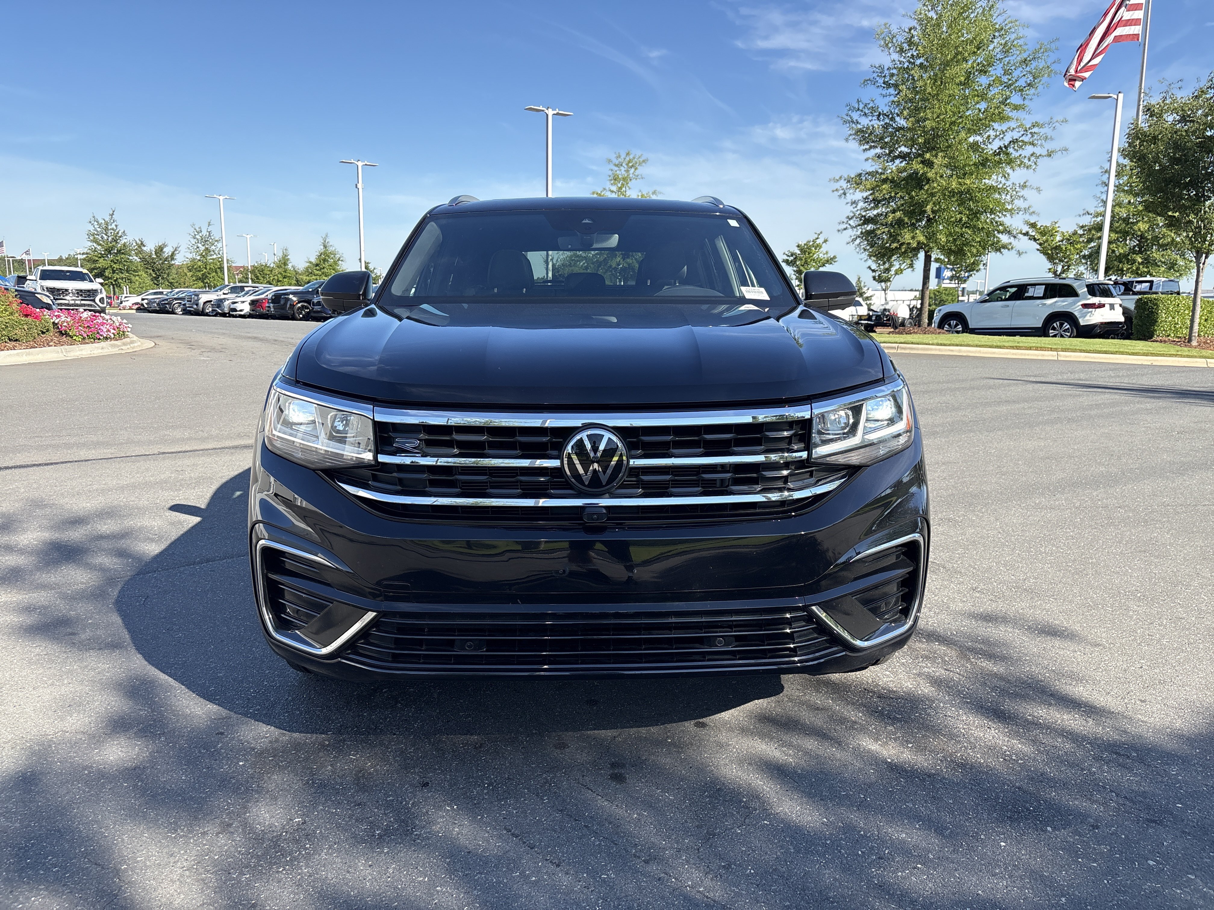 Used 2023 Volkswagen Atlas Cross Sport SEL Premium R-Line AWD/4WD image 3