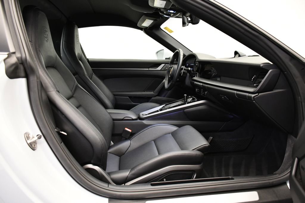 Certified 2024 Porsche 911 Targa 4 image 47