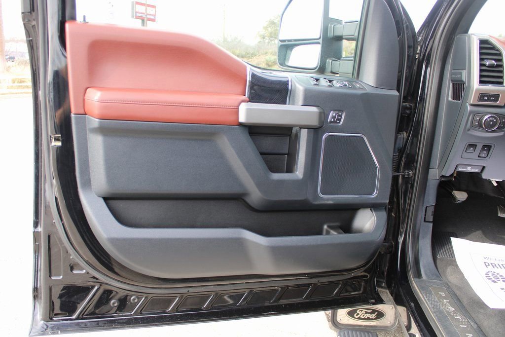 Certified 2022 Ford F450 Platinum w/ FX4 Off-Road Package image 20