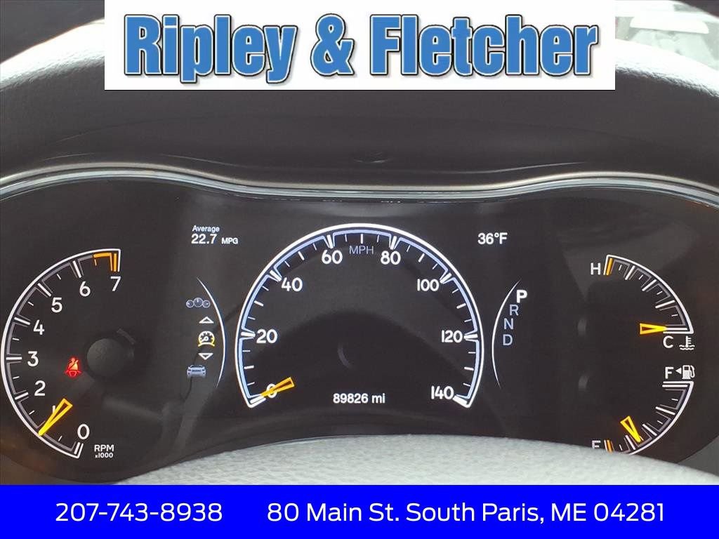 Used 2021 Jeep Grand Cherokee Laredo X image 19