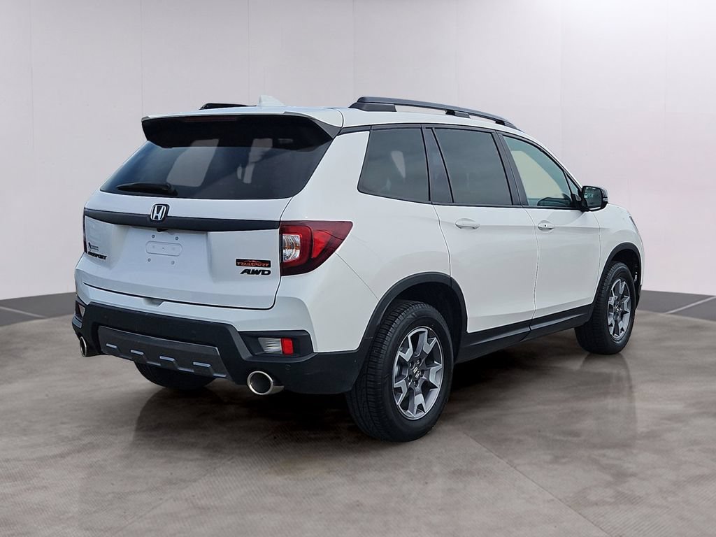 Certified 2023 Honda Passport TrailSport image 4