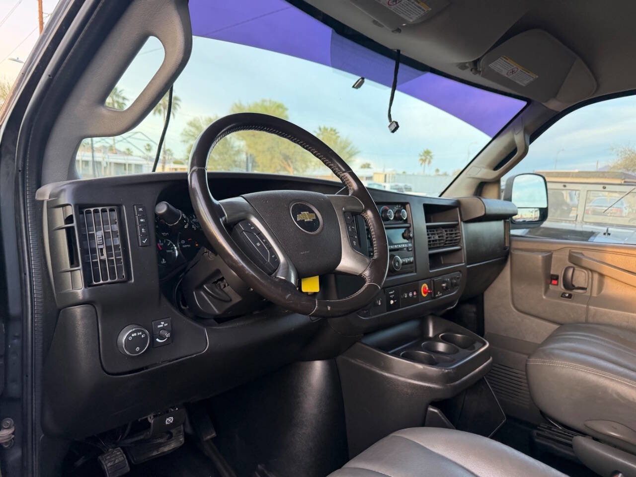 Used 2018 Chevrolet Express 2500 w/ Driver Convenience Package image 17