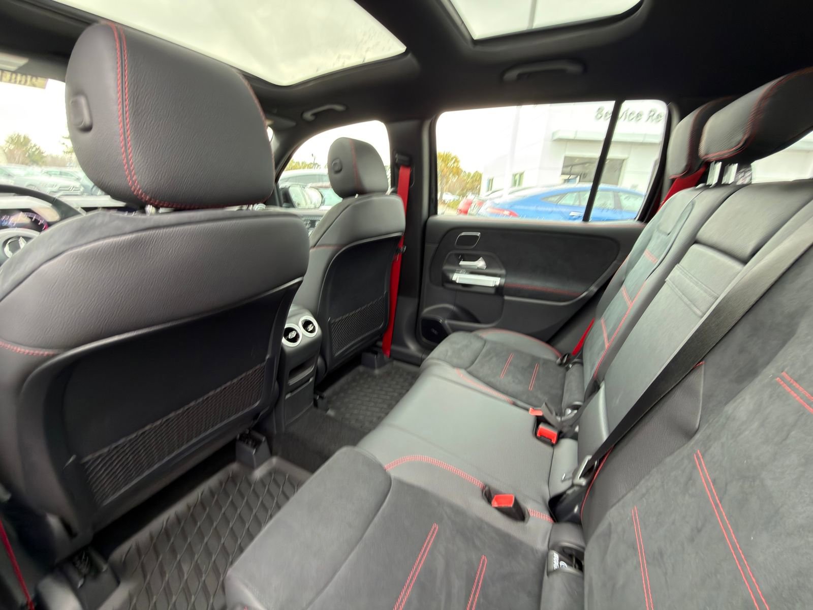 New 2026 Mercedes-Benz GLB 35 AMG 4MATIC image 15