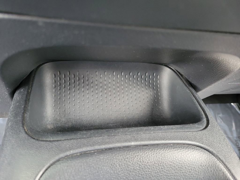 Used 2020 Toyota Corolla LE FWD image 29