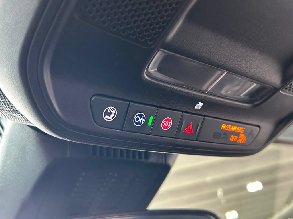 Used 2025 Chevrolet Equinox LT FWD image 28