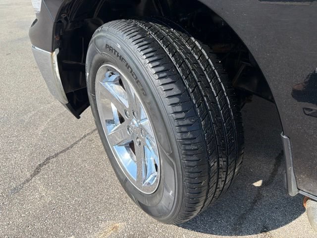 Used 2012 RAM 1500 Big Horn RWD image 12
