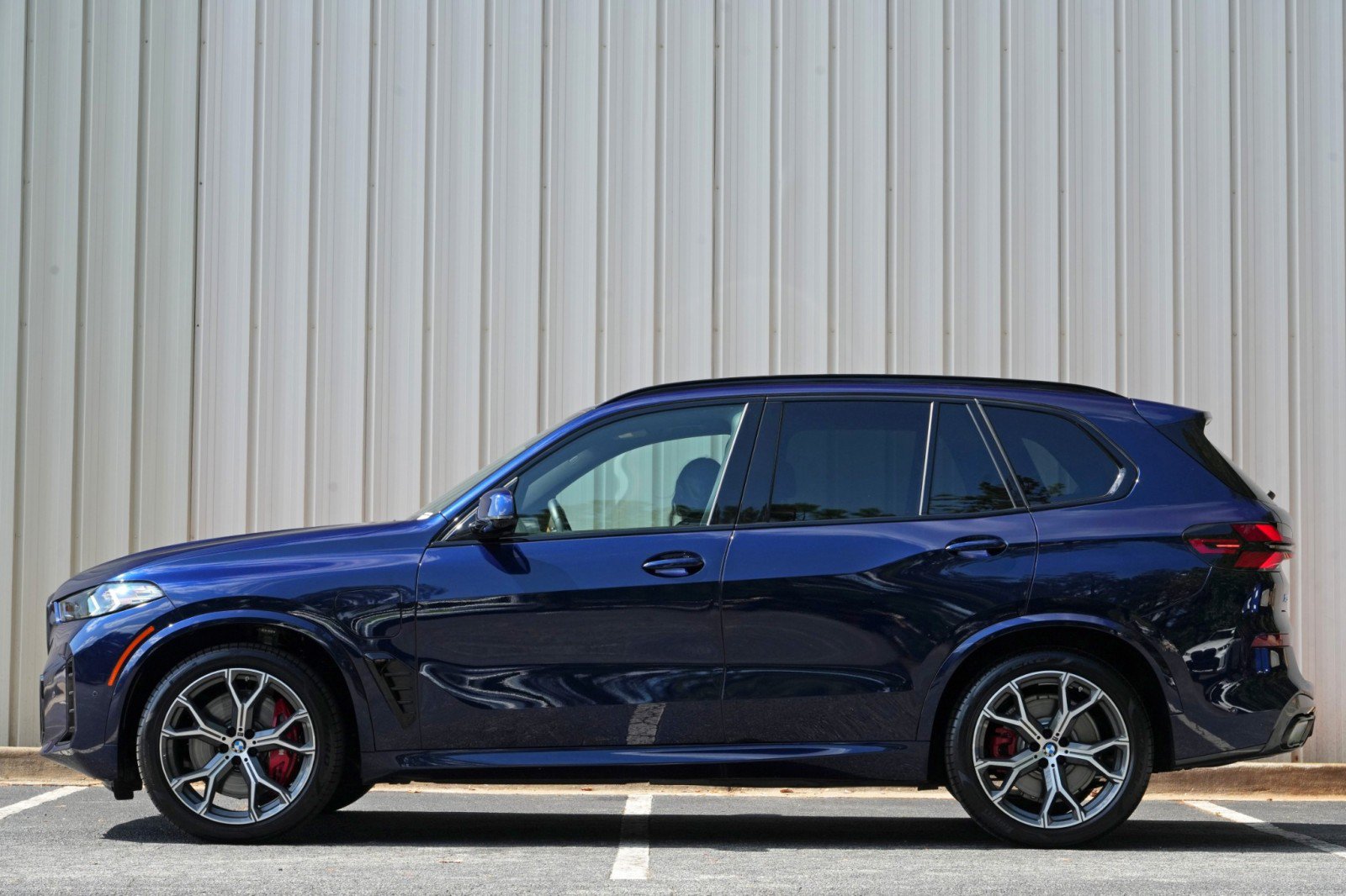 Used 2026 BMW X5 xDrive50e w/ M Sport Package AWD/4WD image 9