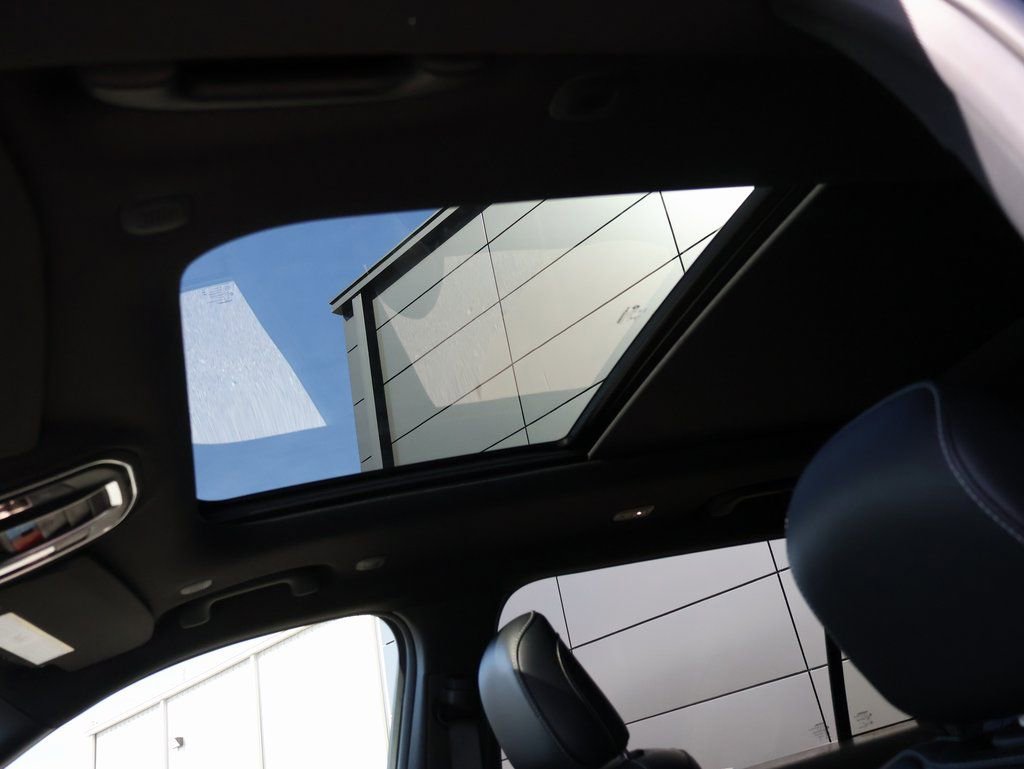 New 2026 Jeep Grand Cherokee L Limited w/ Trailer Tow Package image 27