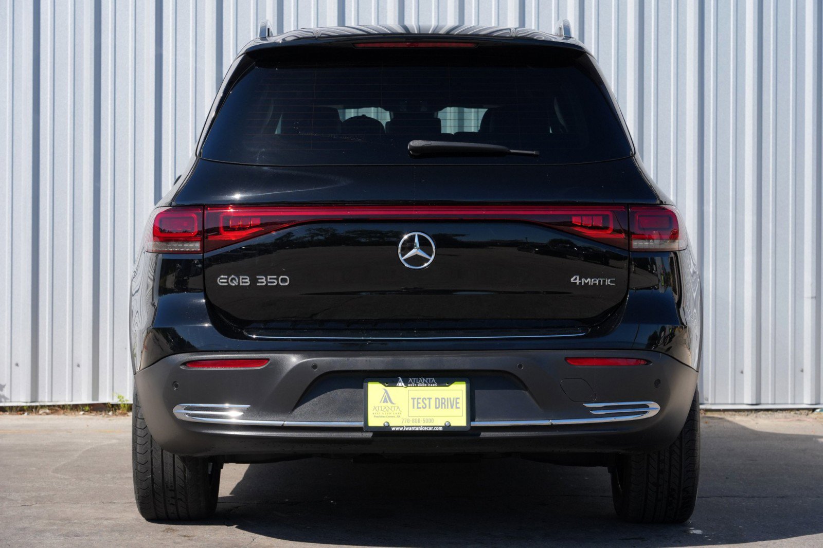 Used 2022 Mercedes-Benz EQB 350 4MATIC w/ Pinnacle Package image 10