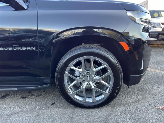 Certified 2024 Chevrolet Suburban Premier w/ Premium Package image 9
