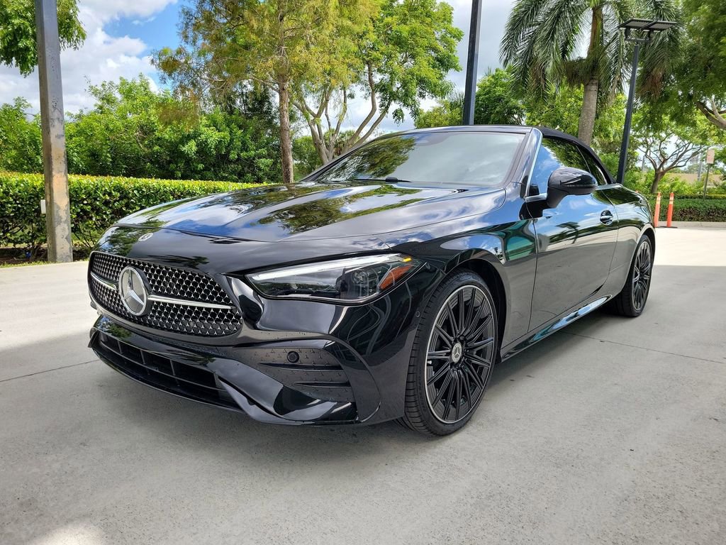 Used 2024 Mercedes-Benz CLE 450 4MATIC Cabriolet image 4