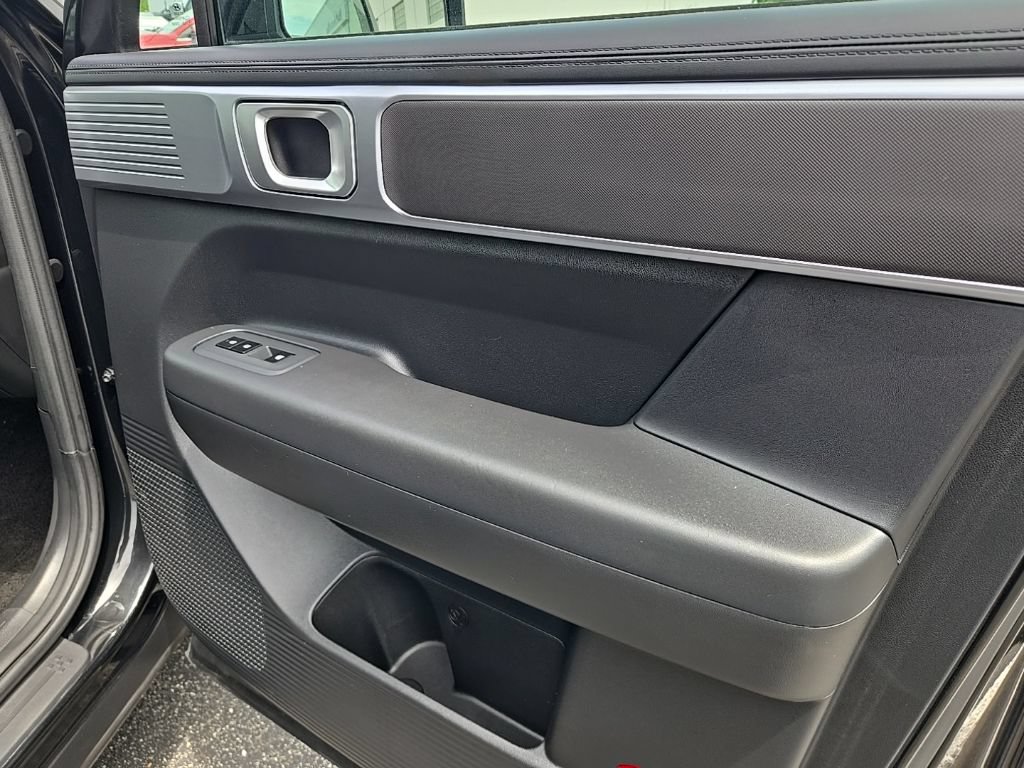 Certified 2025 Hyundai Santa Fe SE FWD image 27