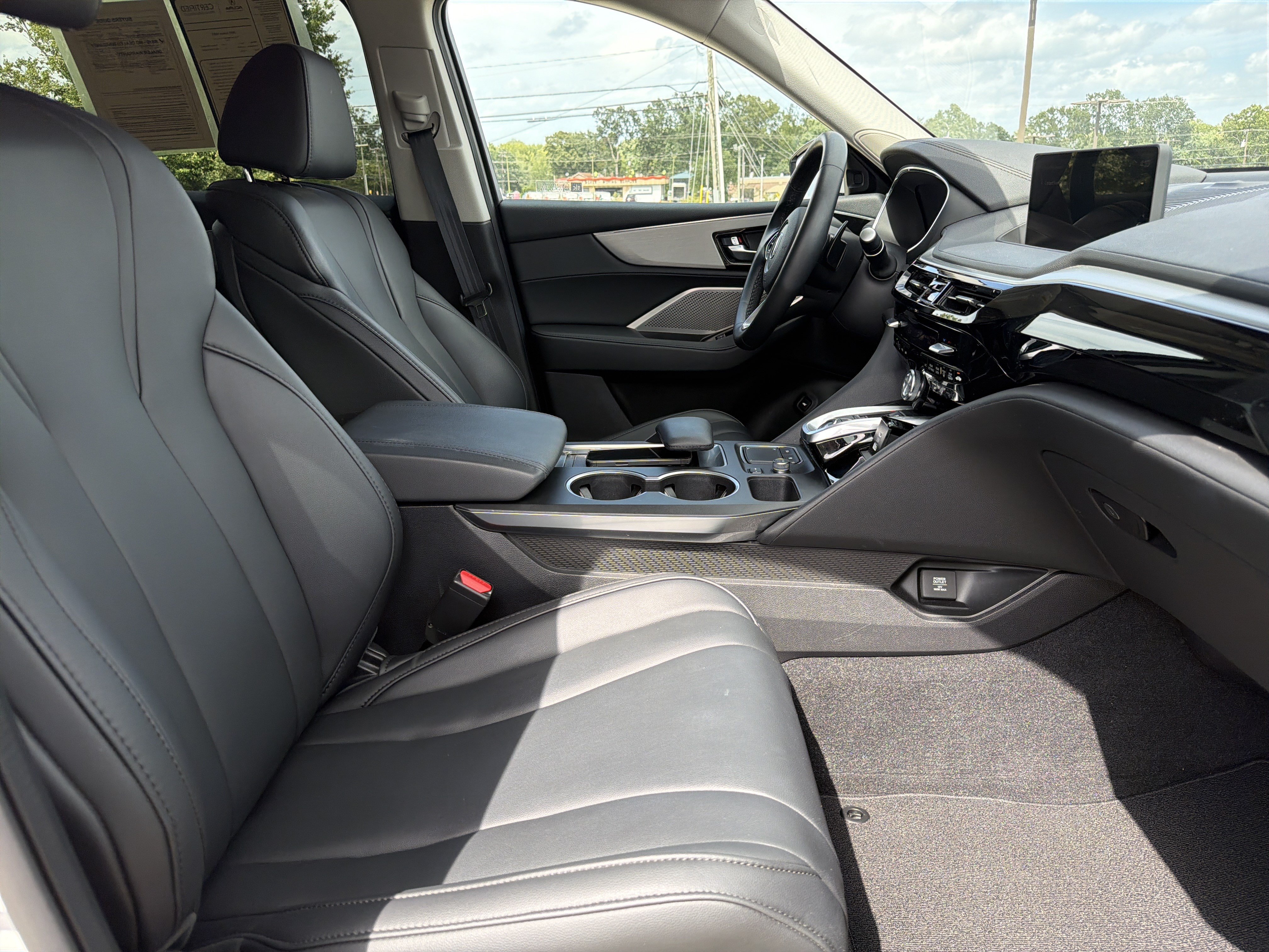 Used 2023 Acura MDX SH-AWD image 33