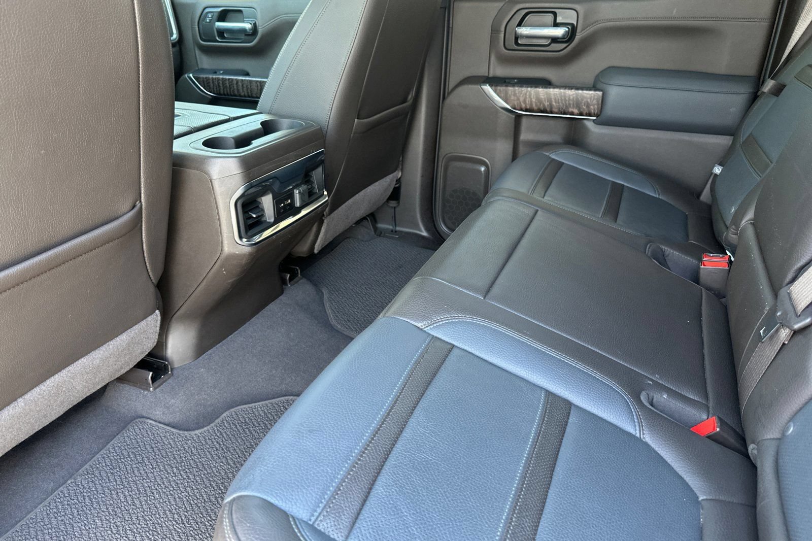 Used 2022 GMC Sierra 1500 Denali w/ Denali Reserve Package AWD/4WD image 13