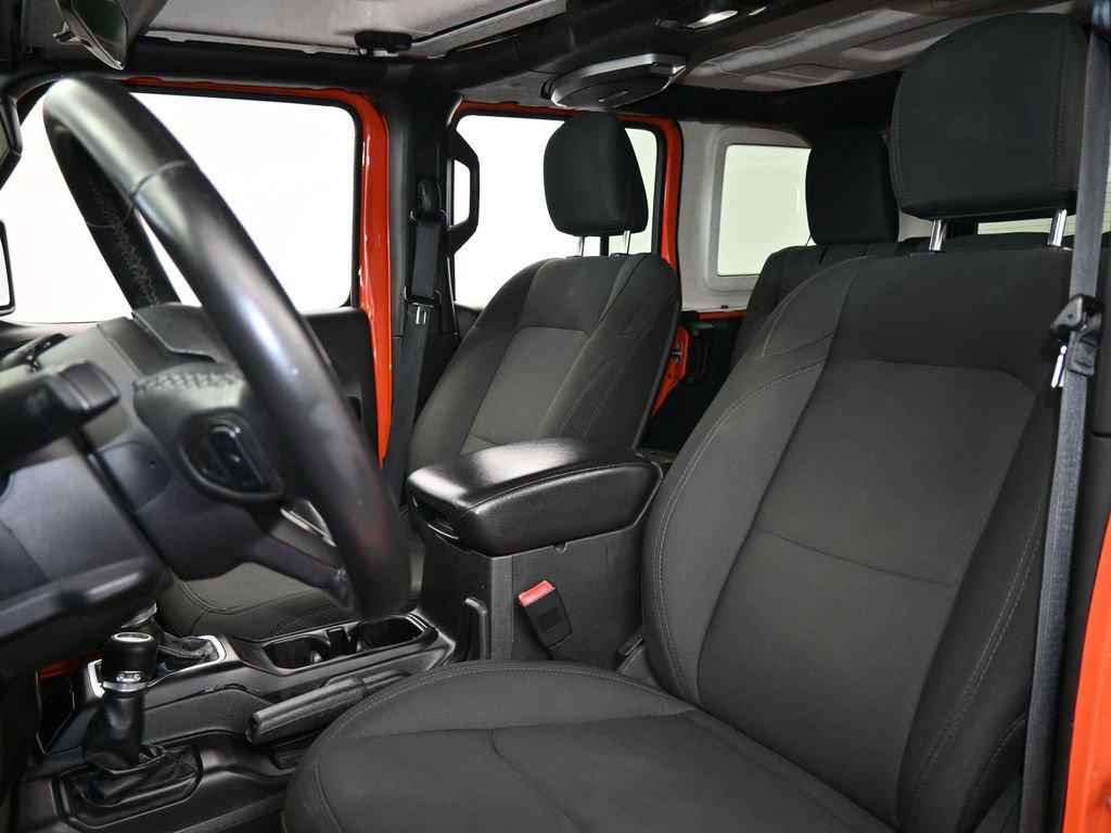 Used 2018 Jeep Wrangler Unlimited Sport S image 10