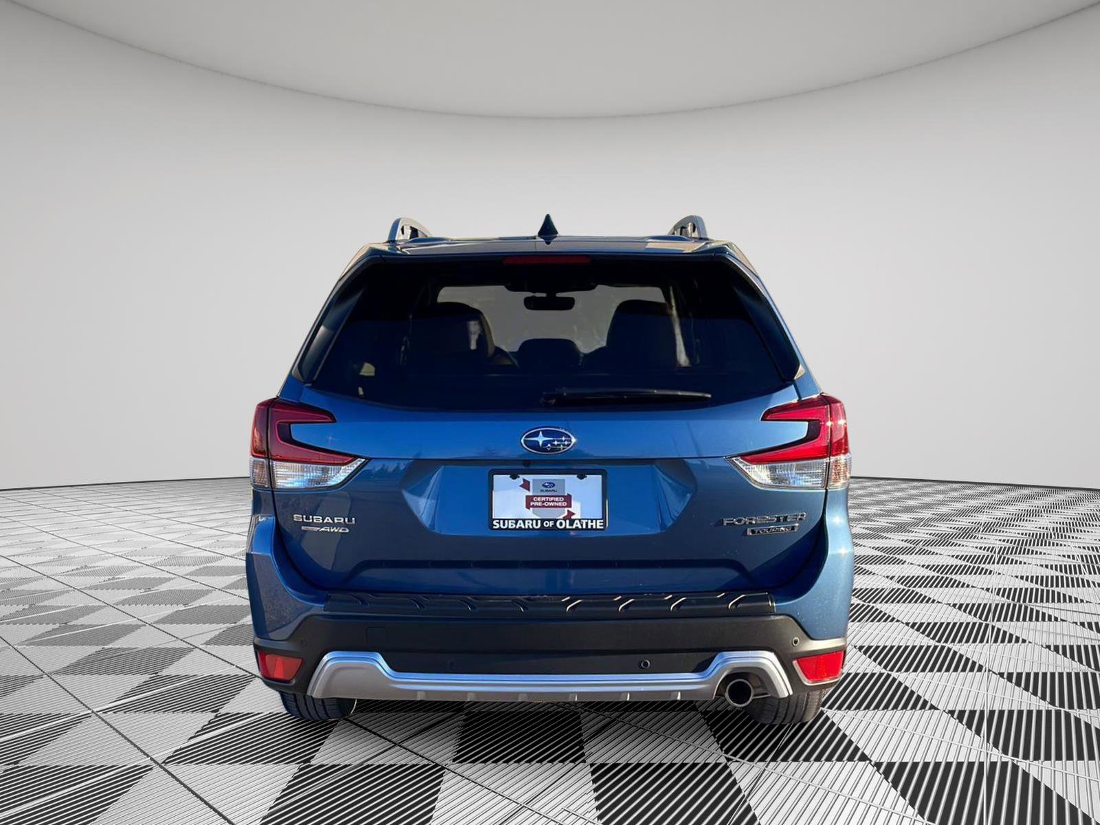 Used 2024 Subaru Forester Touring image 12