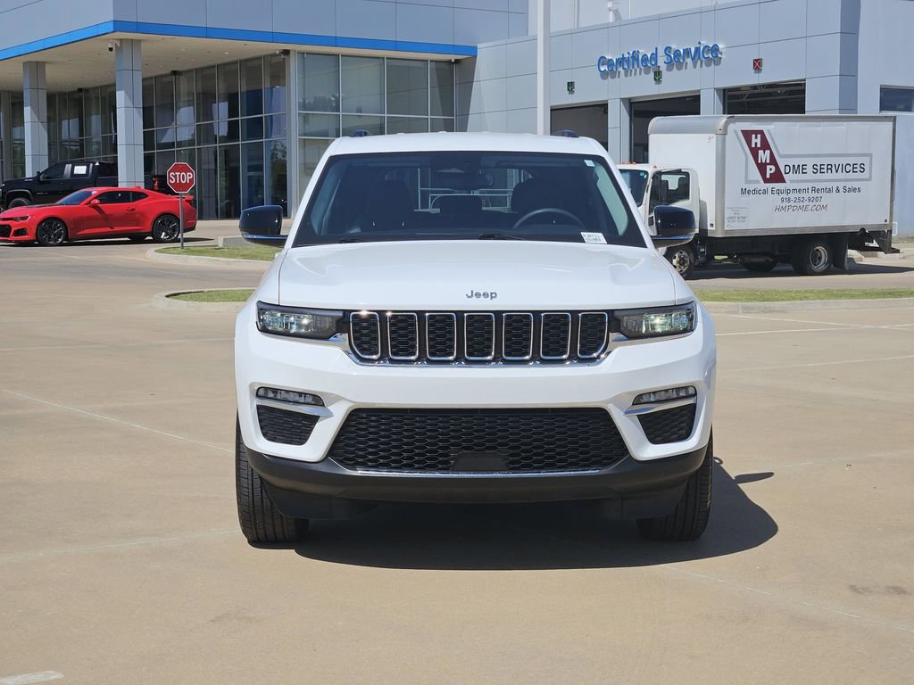 Used 2023 Jeep Grand Cherokee Limited RWD image 2