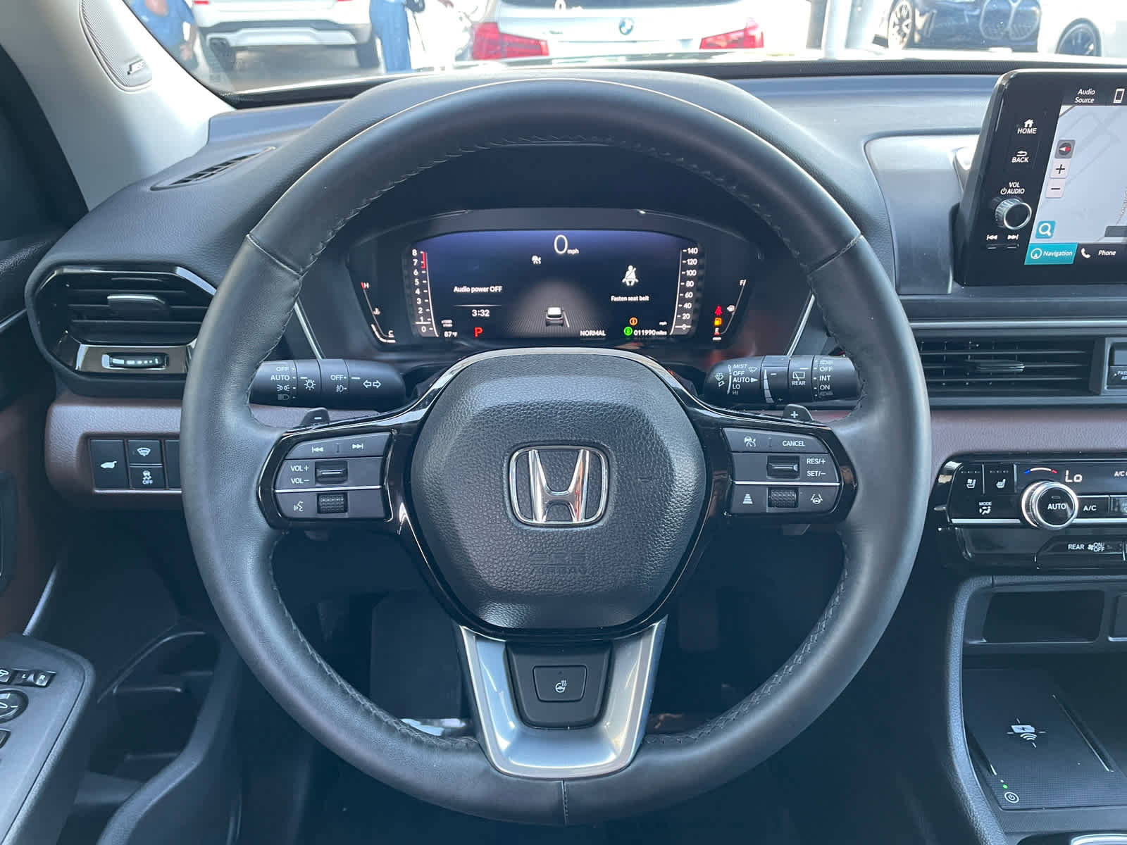 Used 2025 Honda Pilot Elite image 16