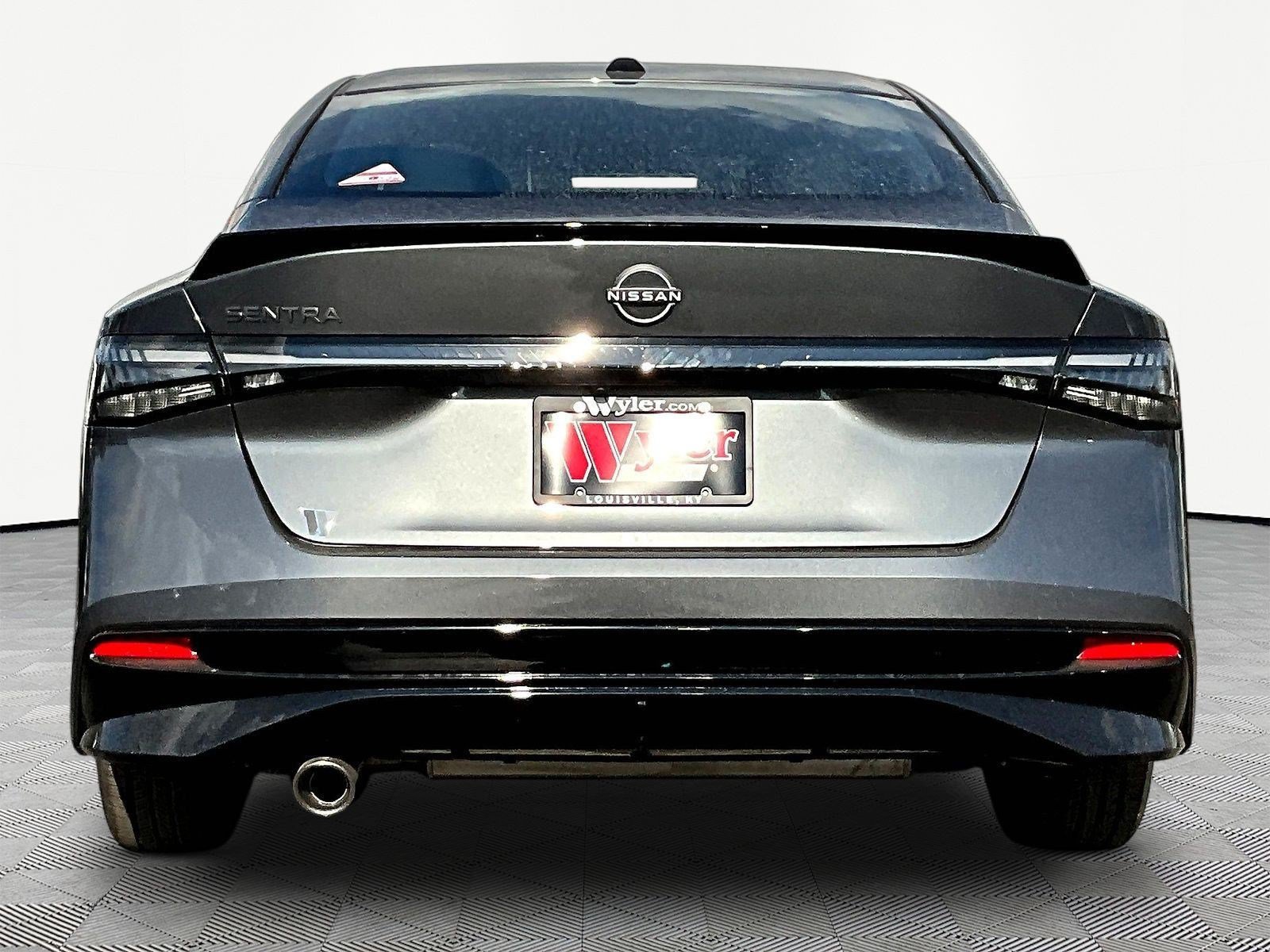 New 2027 Nissan Sentra SR w/ SR Premium Package FWD image 5