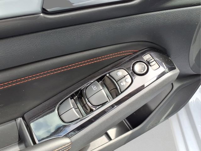 Used 2023 Nissan Altima 2.5 SR AWD/4WD image 14