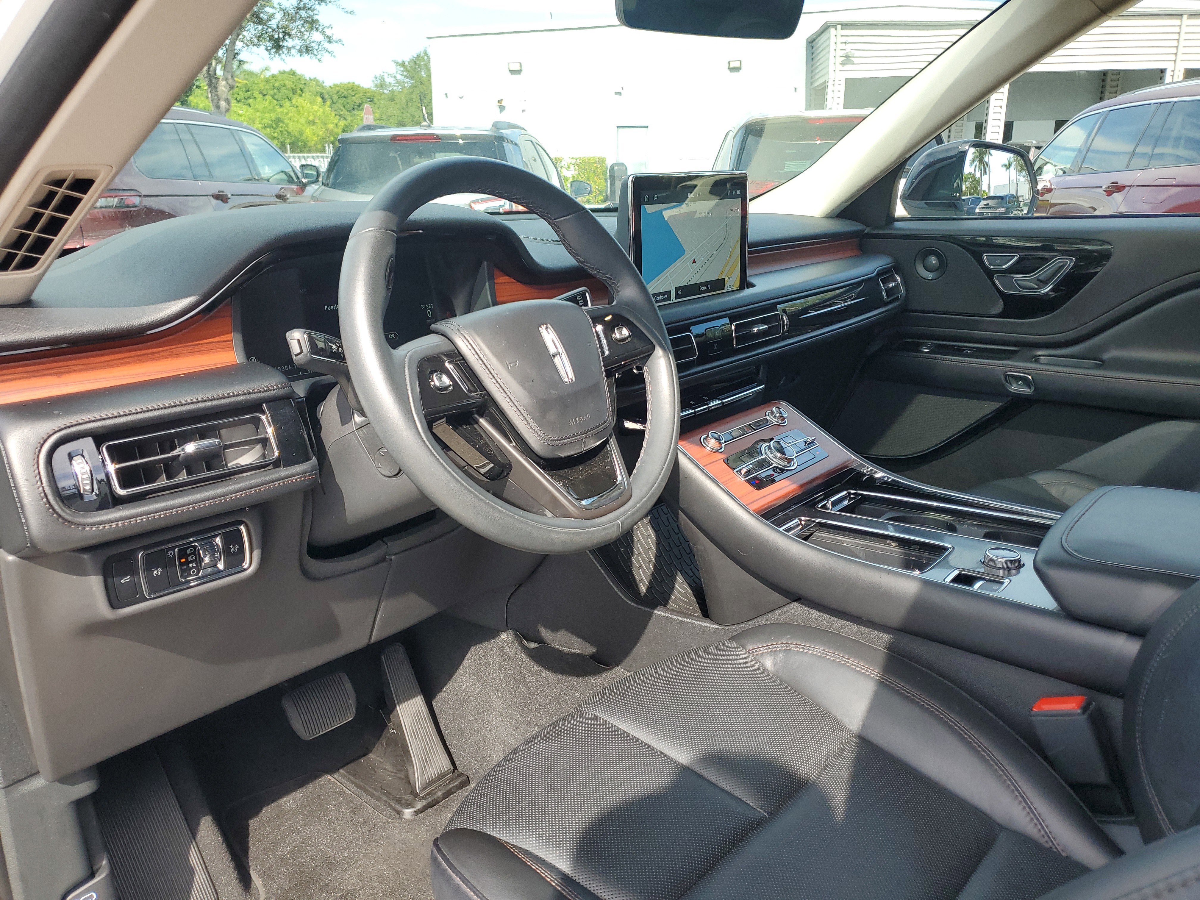 Certified 2023 Lincoln Aviator Reserve image 14