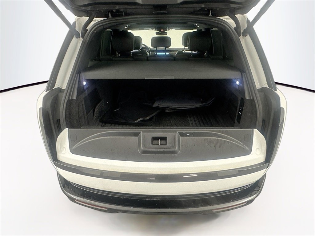 Certified 2023 Land Rover Range Rover SE image 26