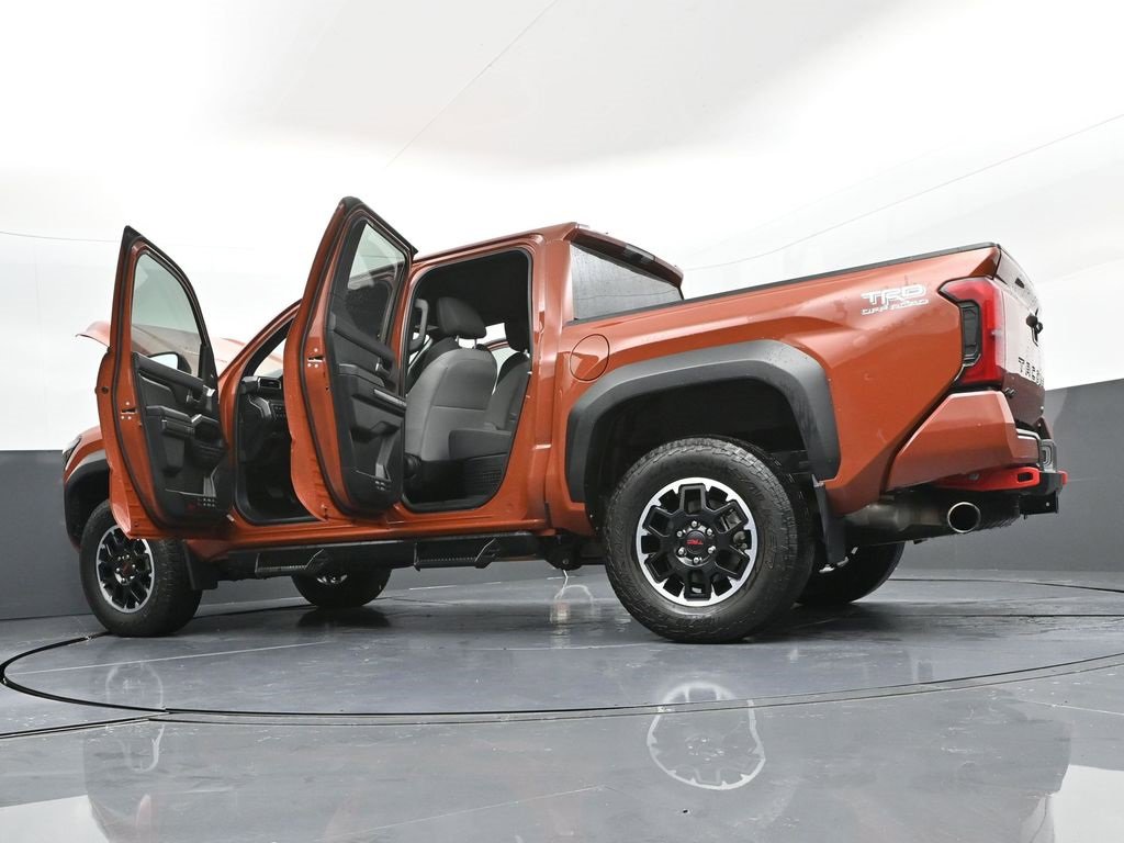 Certified 2025 Toyota Tacoma TRD Off-Road image 51