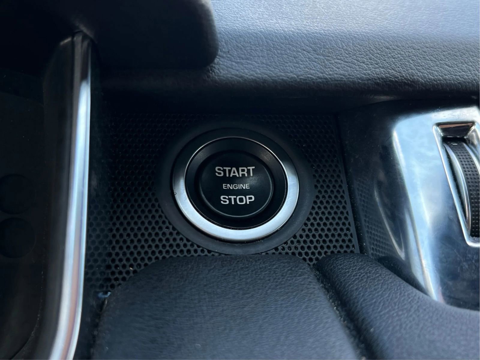 Used 2022 Land Rover Range Rover Sport HSE Silver Edition image 42