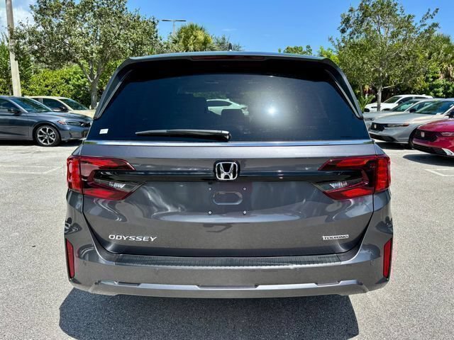 New 2027 Honda Odyssey Touring image 5