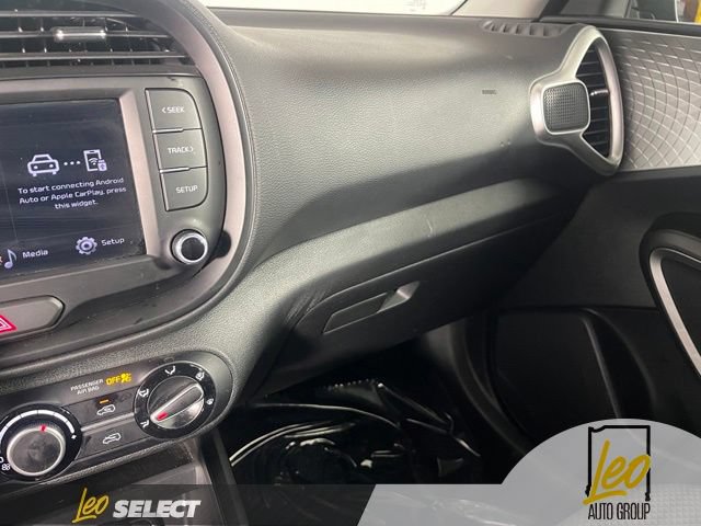 Used 2025 Kia Soul LX FWD image 23