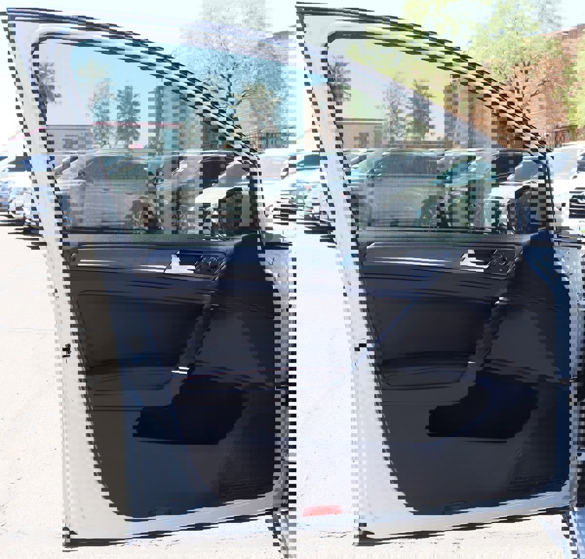 Used 2019 Volkswagen GTI SE w/ SE Experience Package image 37