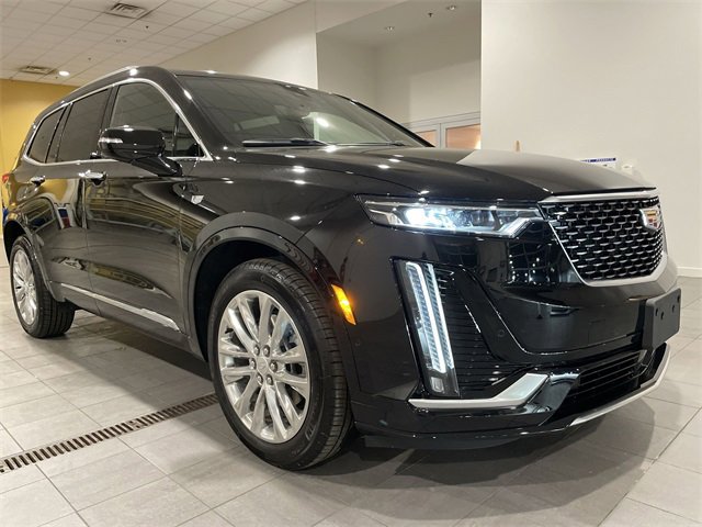 Certified 2025 Cadillac XT6 Premium Luxury w/ Technology Package image 8