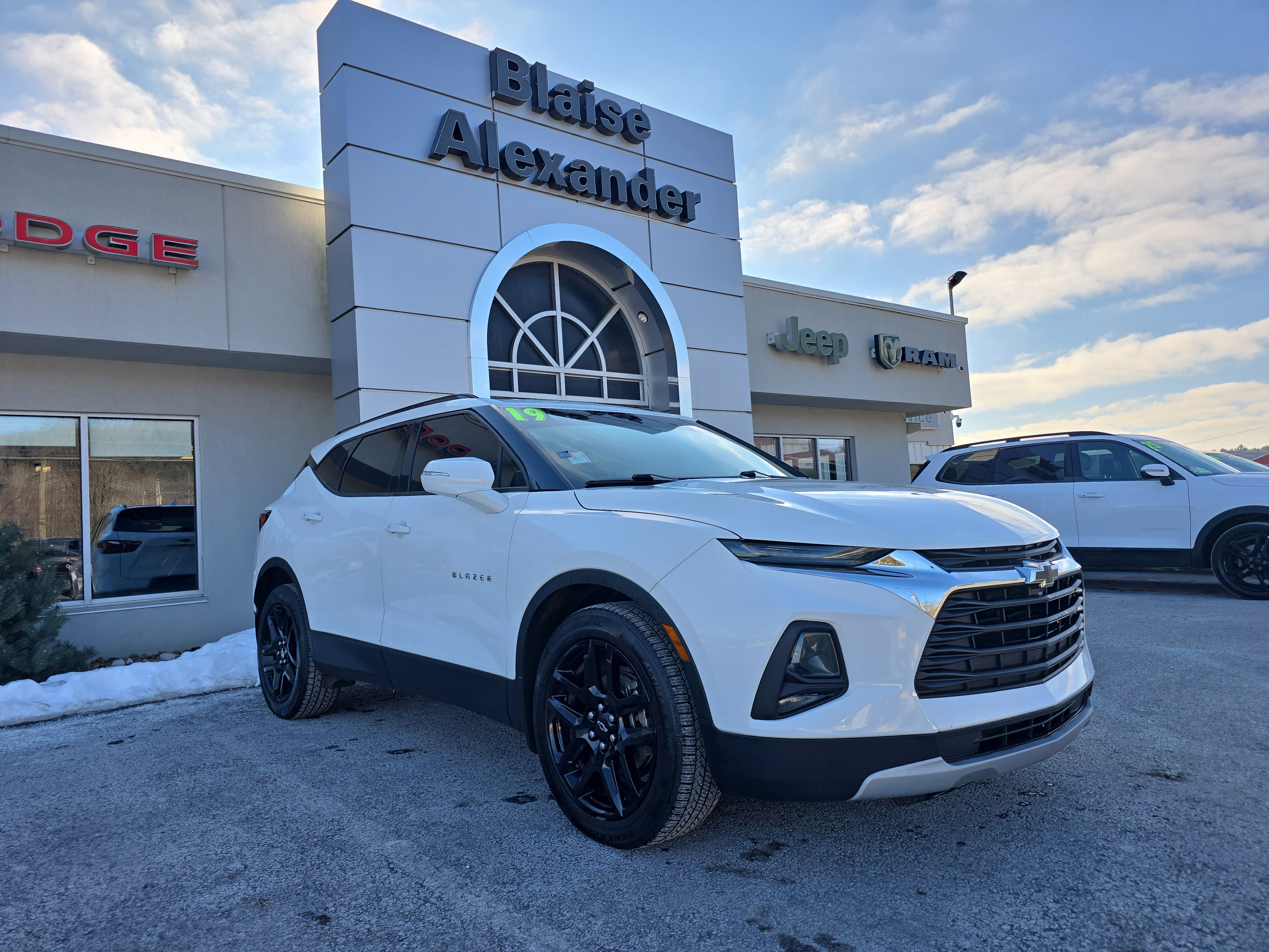 Used 2019 Chevrolet Blazer LT image 1