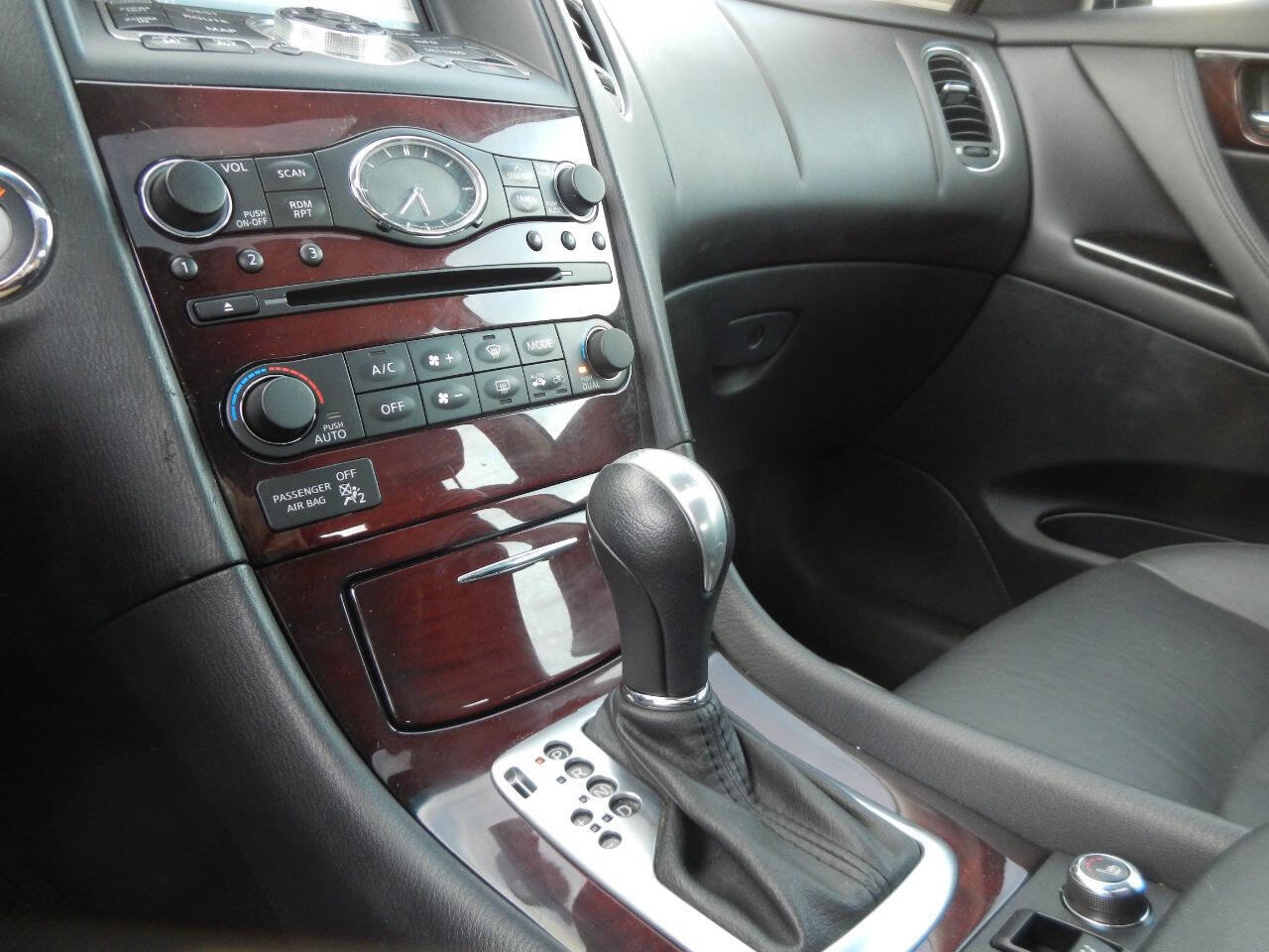 Used 2010 INFINITI EX35 Journey image 40