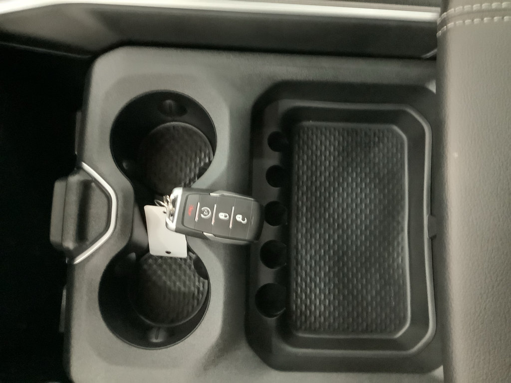 New 2026 RAM 1500 Express AWD/4WD image 18