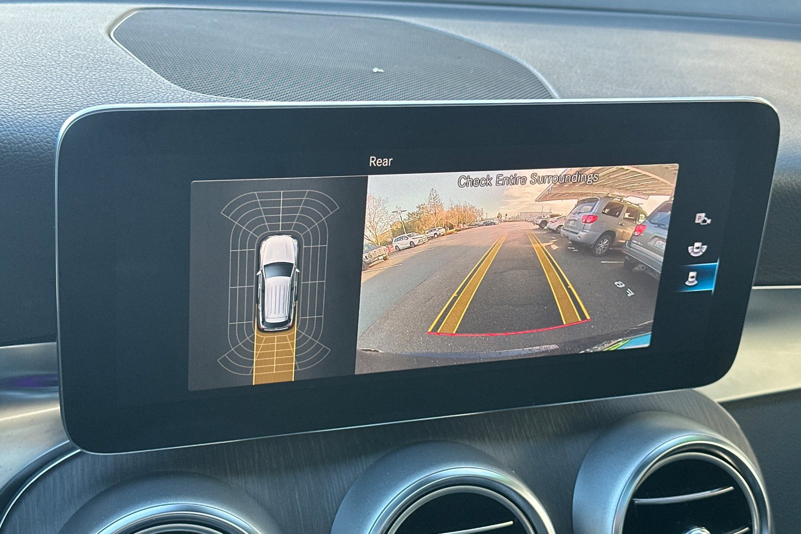 Used 2022 Mercedes-Benz GLC 300 4MATIC image 19