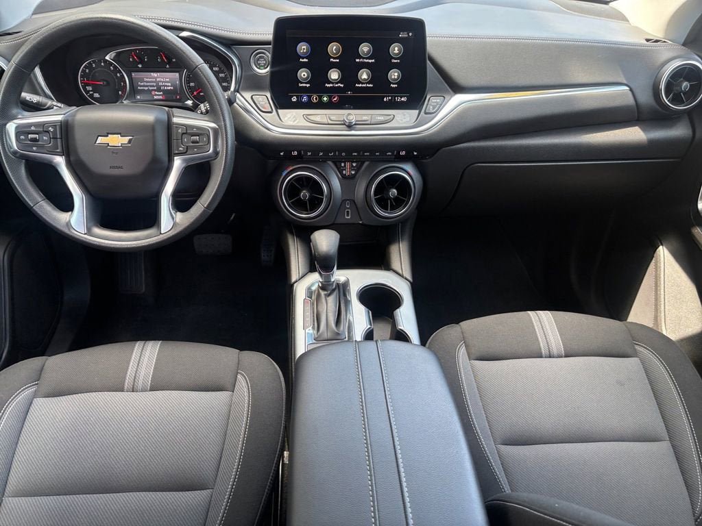 Used 2025 Chevrolet Blazer LT AWD/4WD image 11