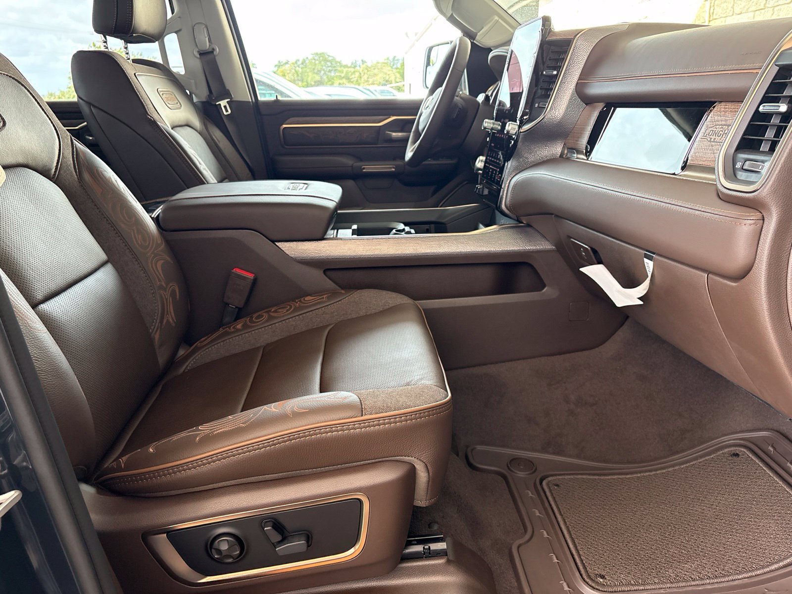 New 2027 RAM 1500 Laramie Longhorn AWD/4WD image 22