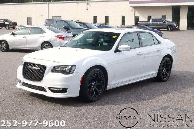 Used 2020 Chrysler 300 S RWD image 3
