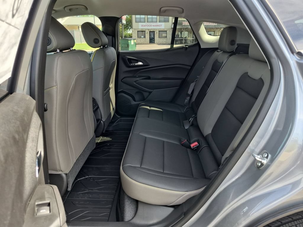 New 2026 Chevrolet Trax ACTIV w/ Driver Confidence Package FWD image 23