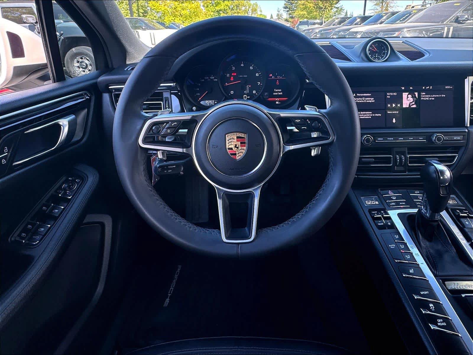 Used 2020 Porsche Macan AWD/4WD image 8