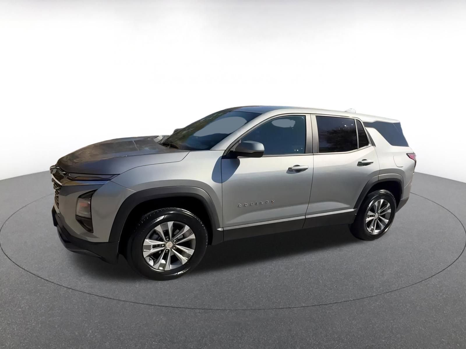 Used 2025 Chevrolet Equinox LT image 8