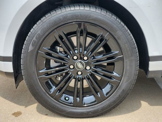 Used 2025 Land Rover Range Rover Evoque S AWD/4WD image 9