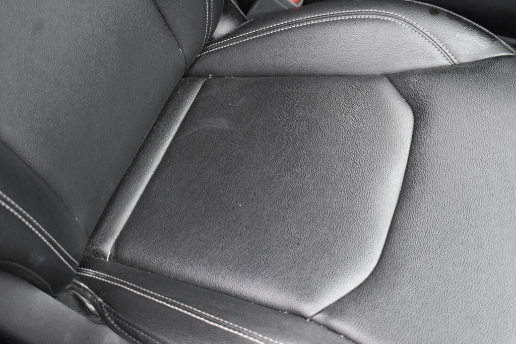 Used 2025 Jeep Compass Limited image 24