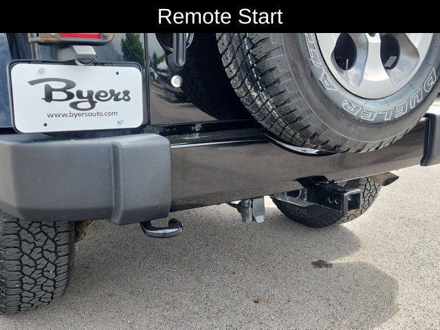 Used 2018 Jeep Wrangler Unlimited Sahara AWD/4WD image 9