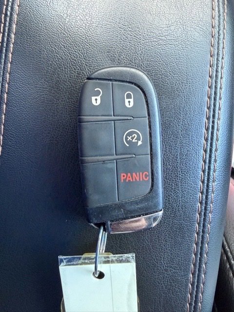 Used 2022 Jeep Compass Limited image 16