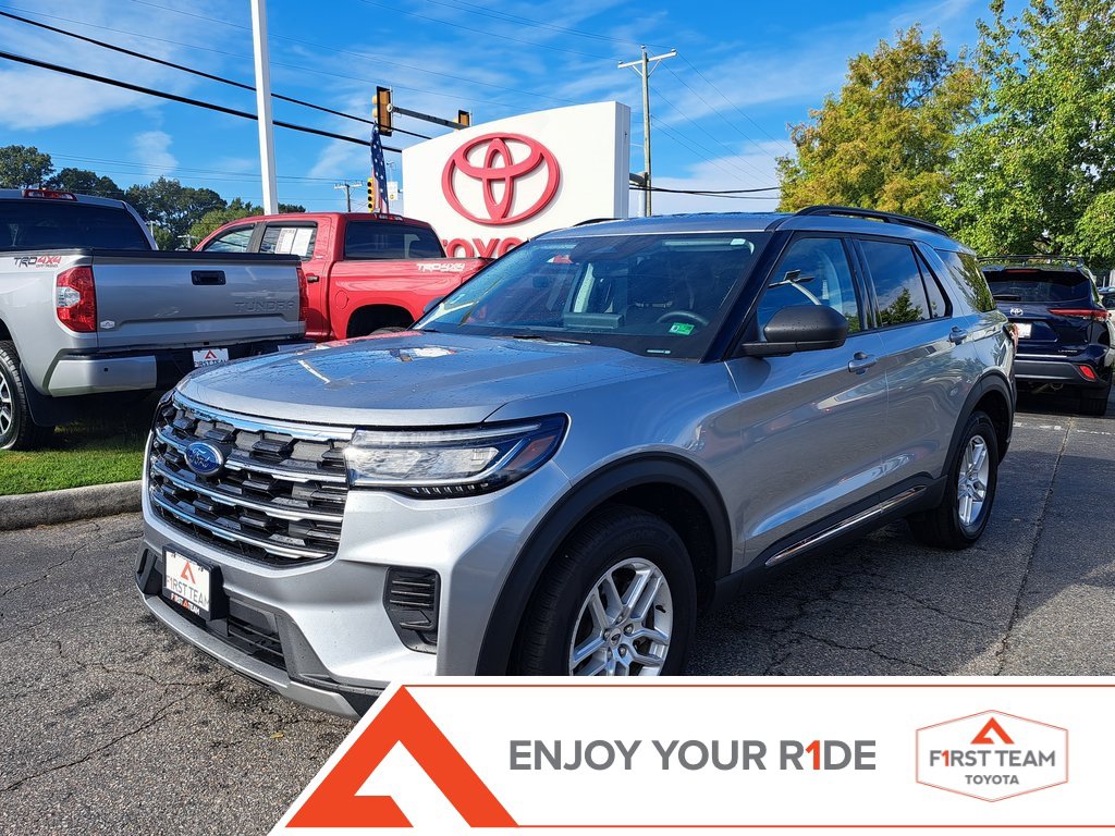 Used 2025 Ford Explorer Active
