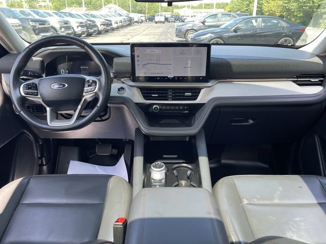 Used 2025 Ford Explorer Active w/ Active Comfort Package AWD/4WD image 21